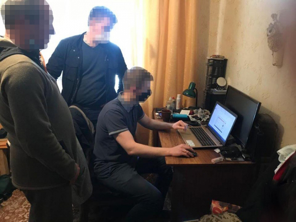 63ec1b986bc21f181150cad4c943f9a4